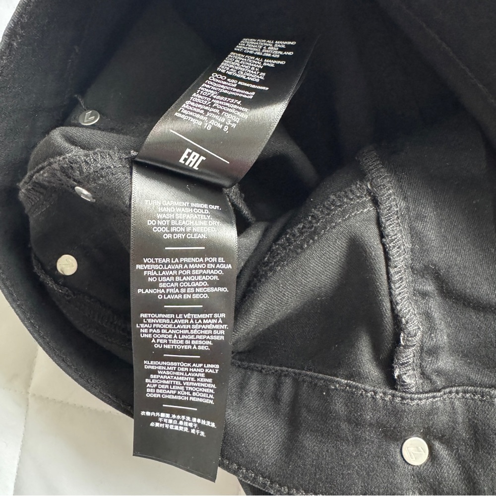 7 For All Mankind Women's Black Coated Skinny Jeans - Picture 9 of 10